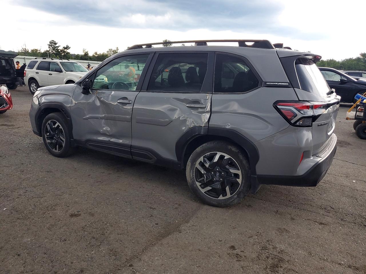 2025 SUBARU FORESTER LIMITED — снимка 2