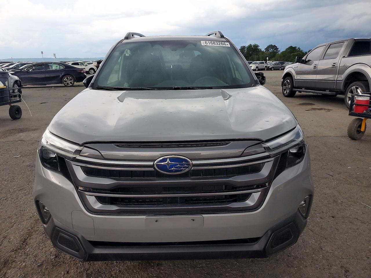 2025 SUBARU FORESTER LIMITED — снимка 5