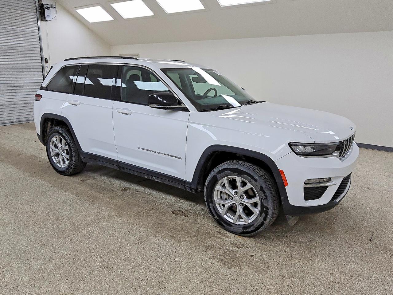 2023 JEEP GRAND CHEROKEE LIMITED — снимка 4