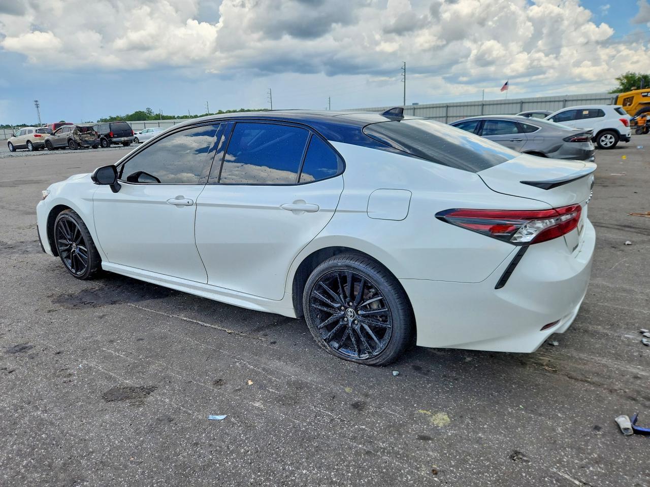 2022 TOYOTA CAMRY XSE — снимка 2