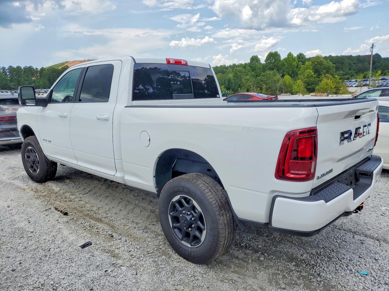 2026 RAM 2500 LARAMIE — снимка 2