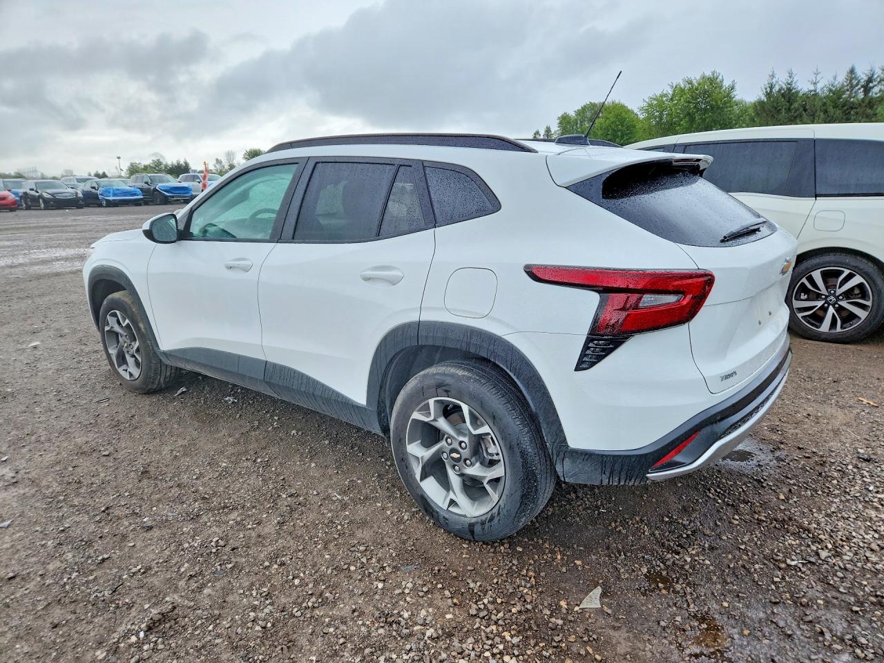 2025 CHEVROLET TRAX 1LT — снимка 2