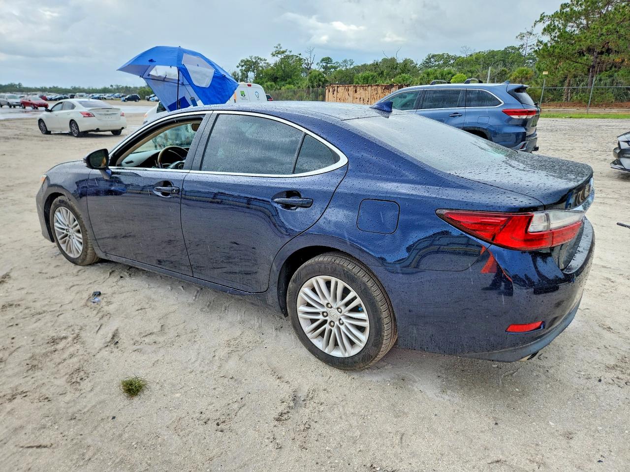 2016 LEXUS ES 350 — снимка 2
