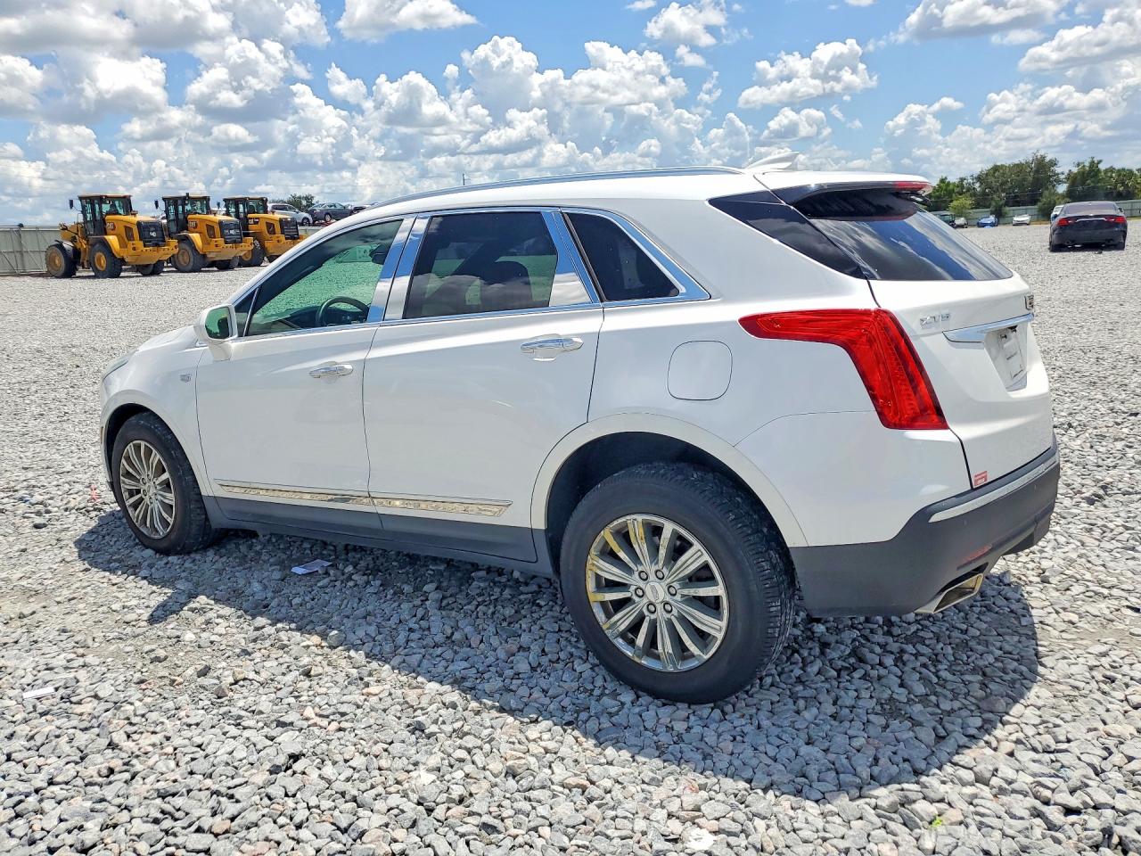 2017 CADILLAC XT5 LUXURY — снимка 2