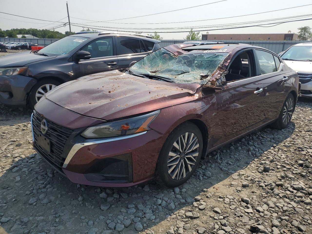 2024 NISSAN ALTIMA SV