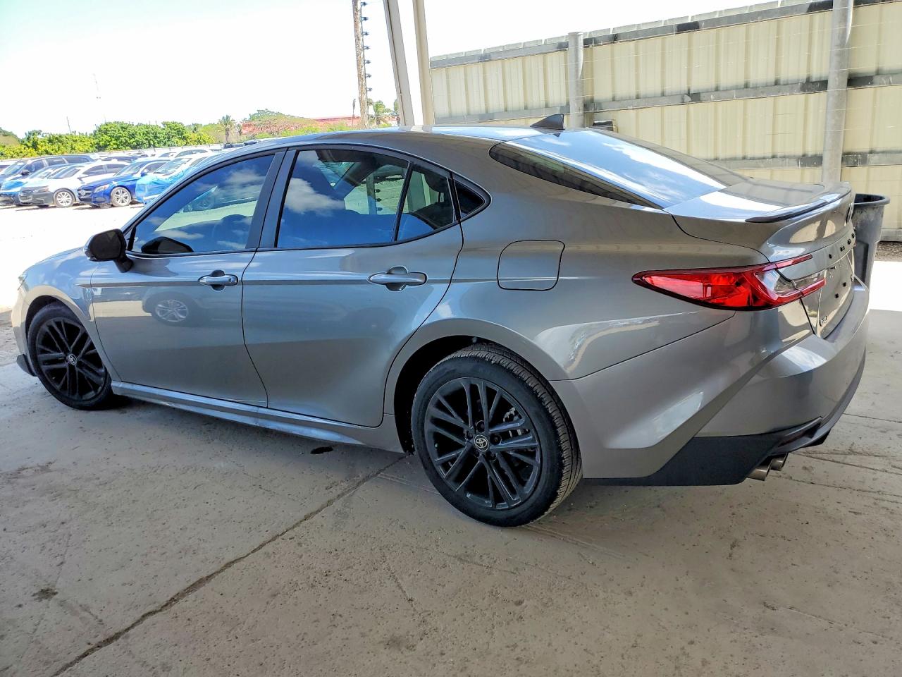 2026 TOYOTA CAMRY SE — снимка 2