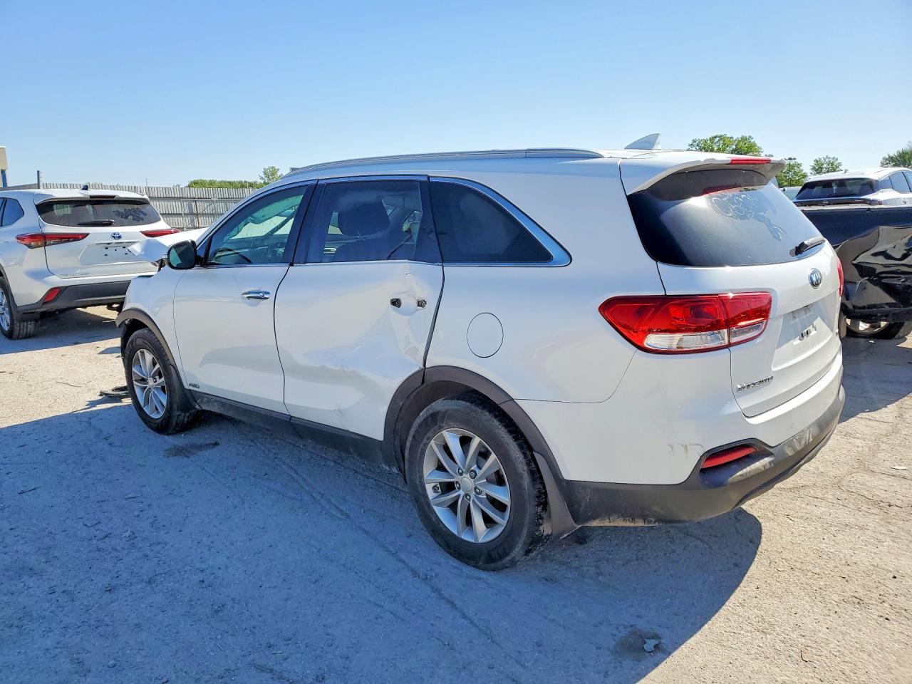 2016 KIA SORENTO LX — снимка 2