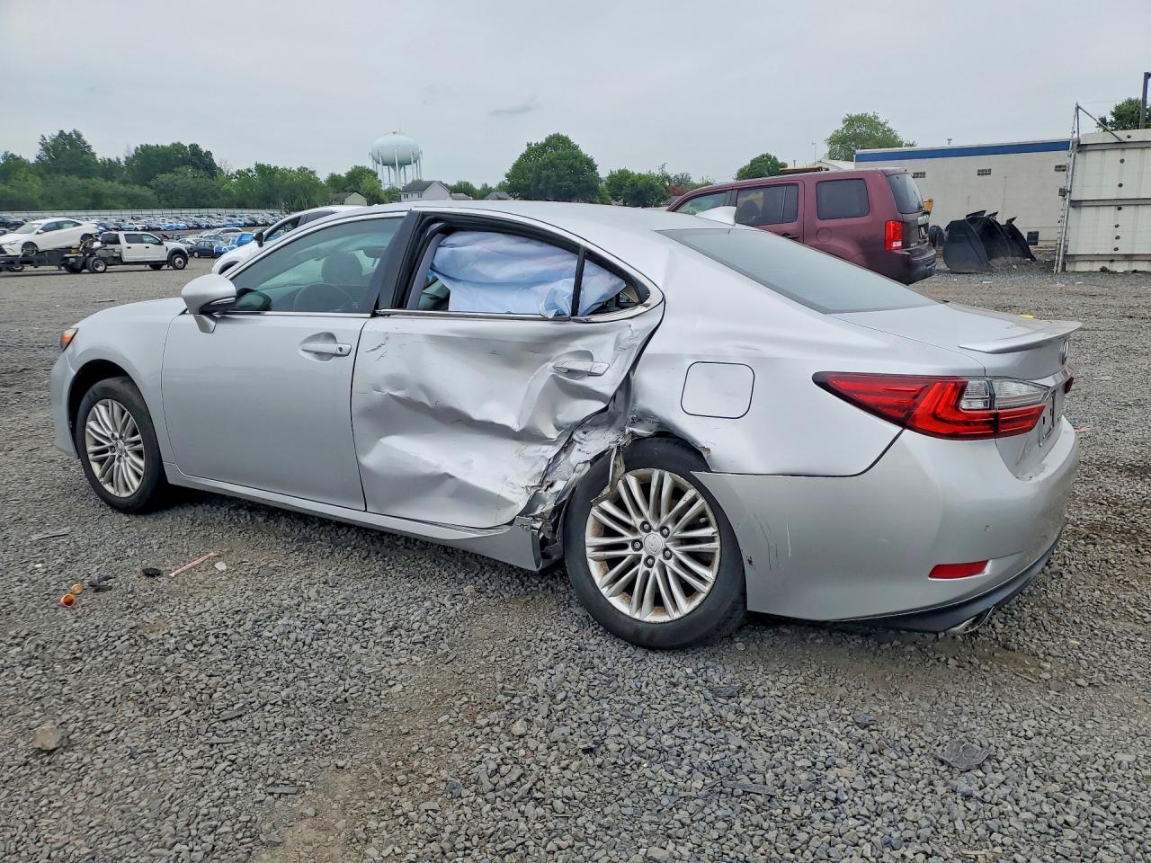2016 LEXUS ES 350 — снимка 2