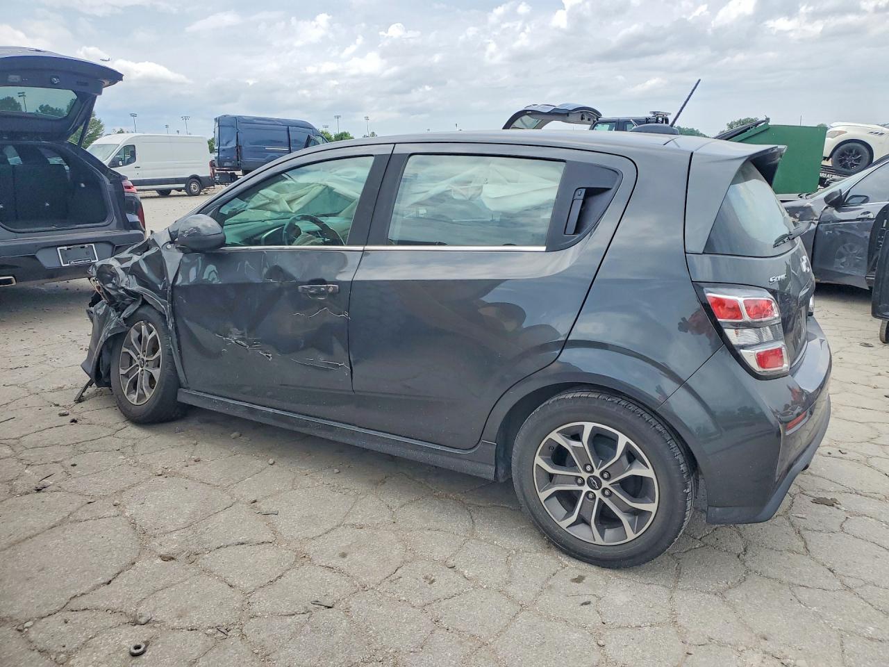 2018 CHEVROLET SONIC LT — снимка 2