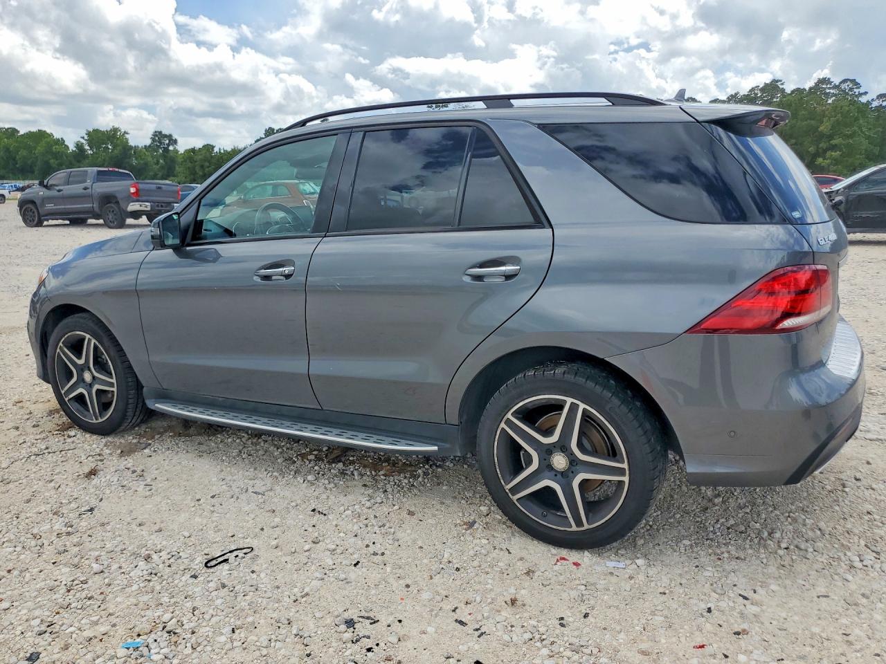 2017 MERCEDES-BENZ GLE 400 4MATIC — снимка 2