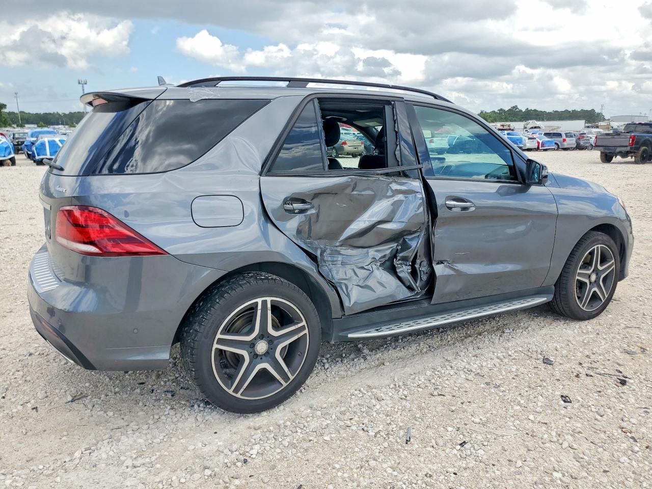 2017 MERCEDES-BENZ GLE 400 4MATIC — снимка 3