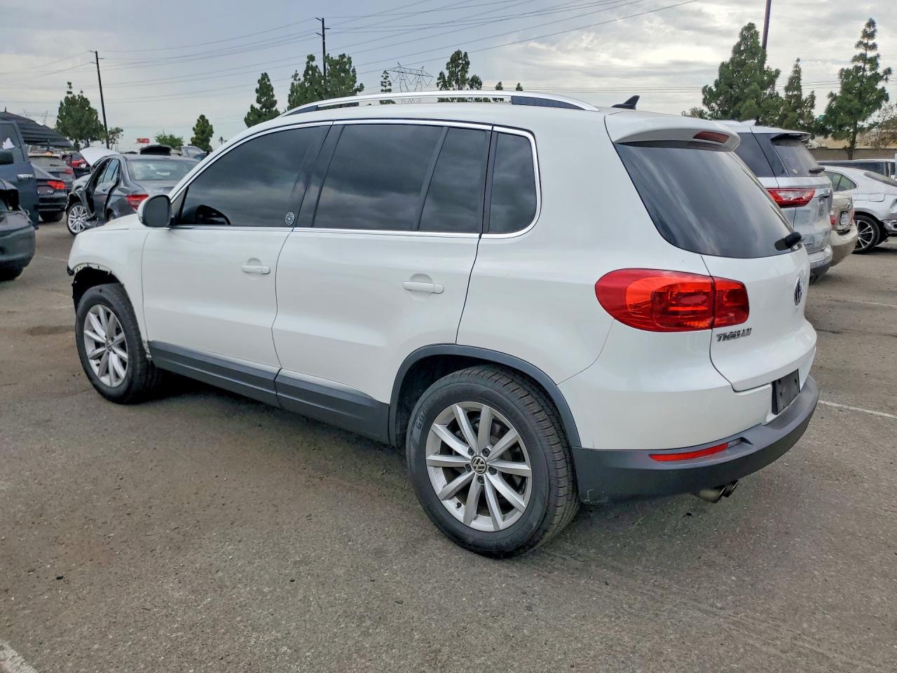 2017 VOLKSWAGEN TIGUAN WOLFSBURG — снимка 2