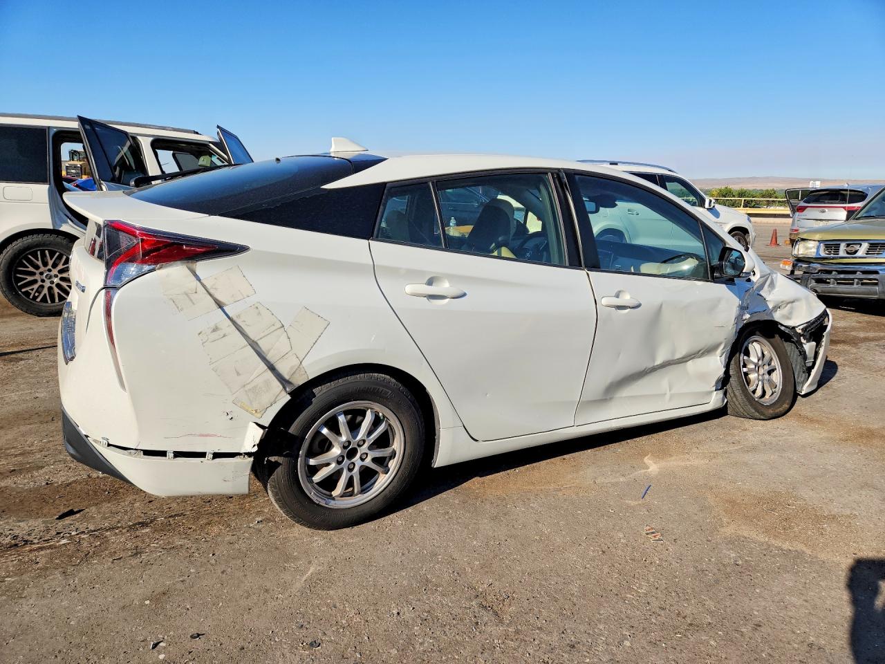 2016 TOYOTA PRIUS FOUR — снимка 3
