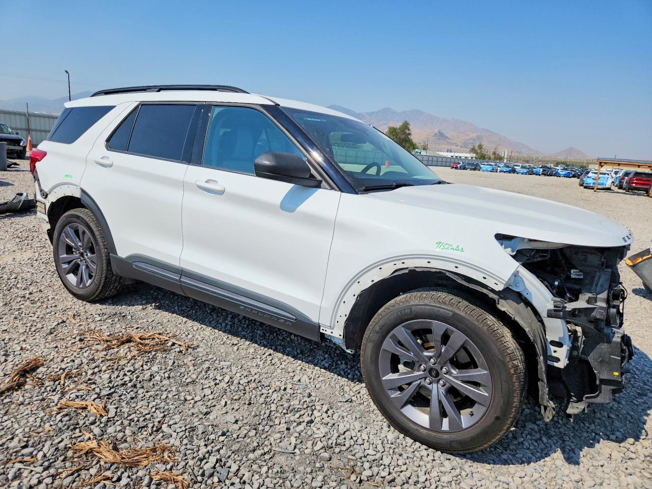 2021 FORD EXPLORER XLT — снимка 4