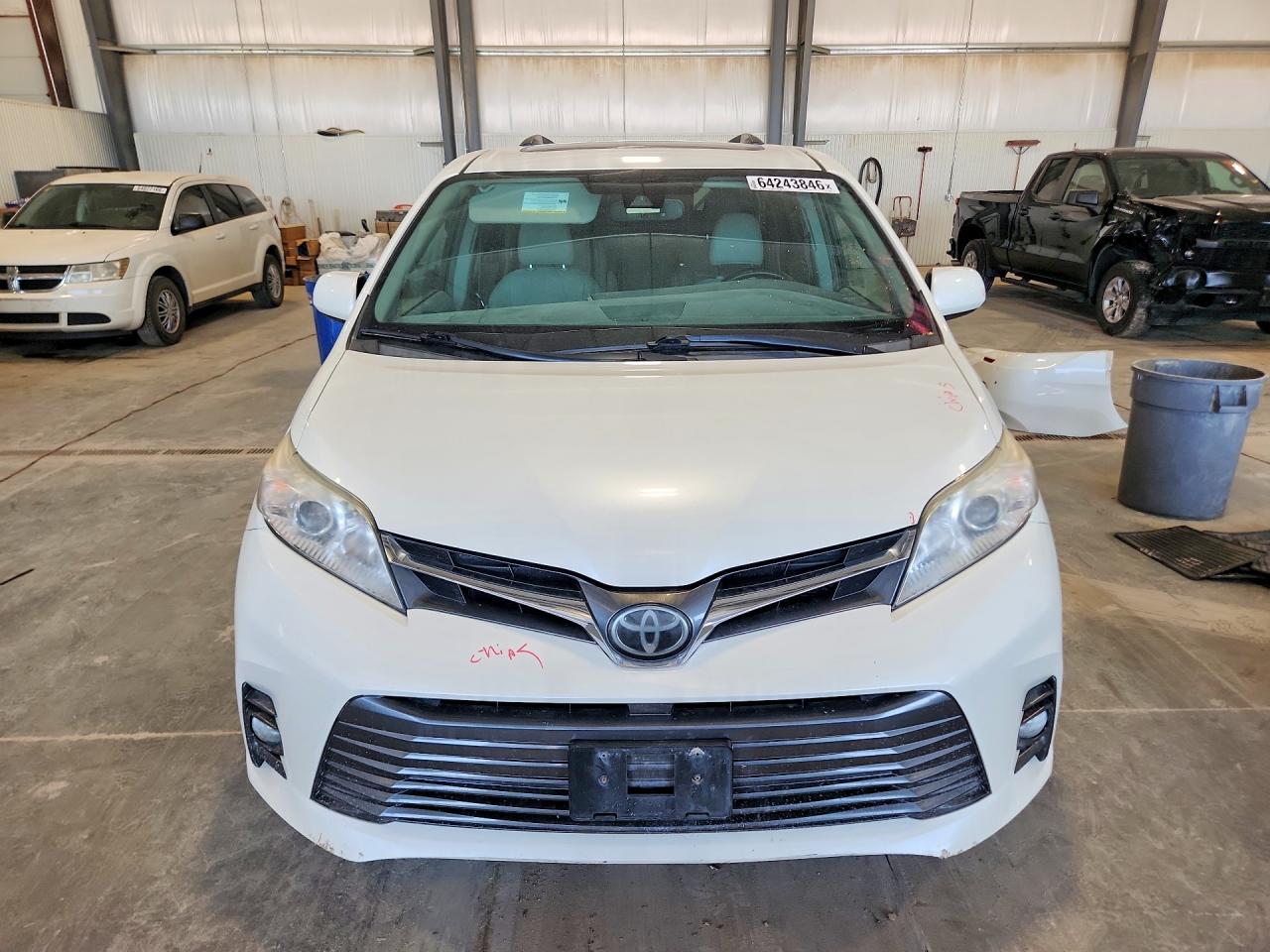 2018 TOYOTA SIENNA XLE PREMIUM 7-PASSENGER — снимка 5