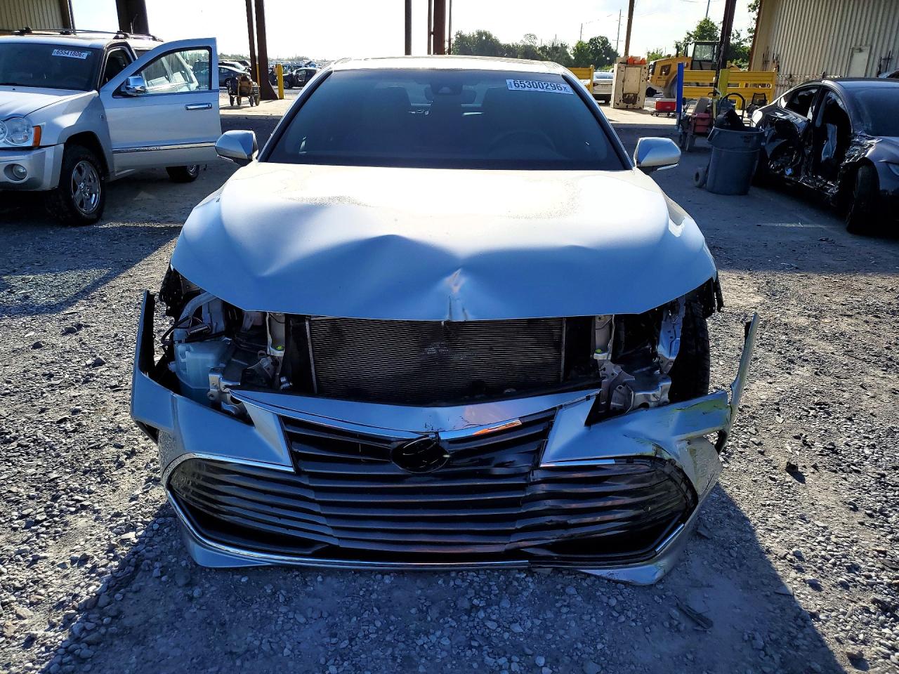 2019 TOYOTA AVALON LIMITED — снимка 5