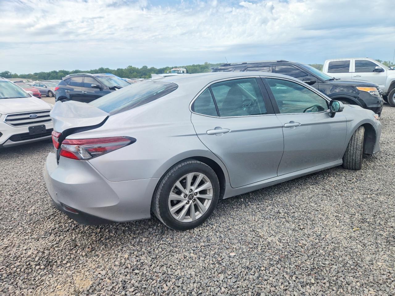 2023 TOYOTA CAMRY LE — снимка 3