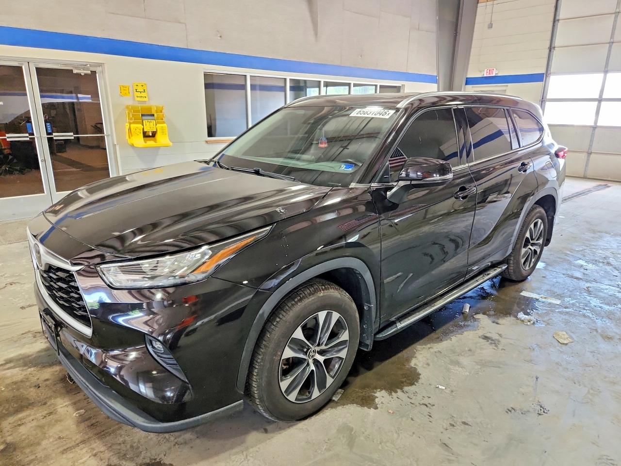 2020 TOYOTA HIGHLANDER XLE