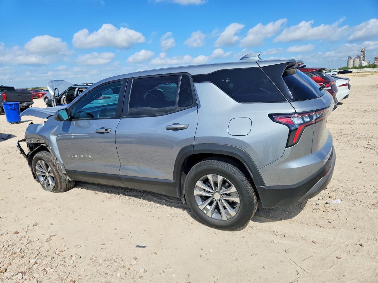 2025 CHEVROLET EQUINOX LT — снимка 2