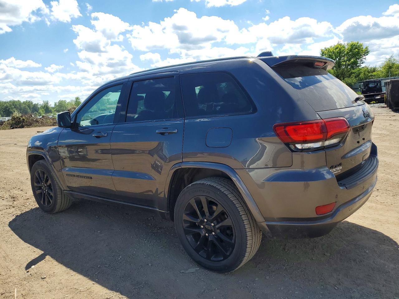2019 JEEP GRAND CHEROKEE LAREDO — снимка 2