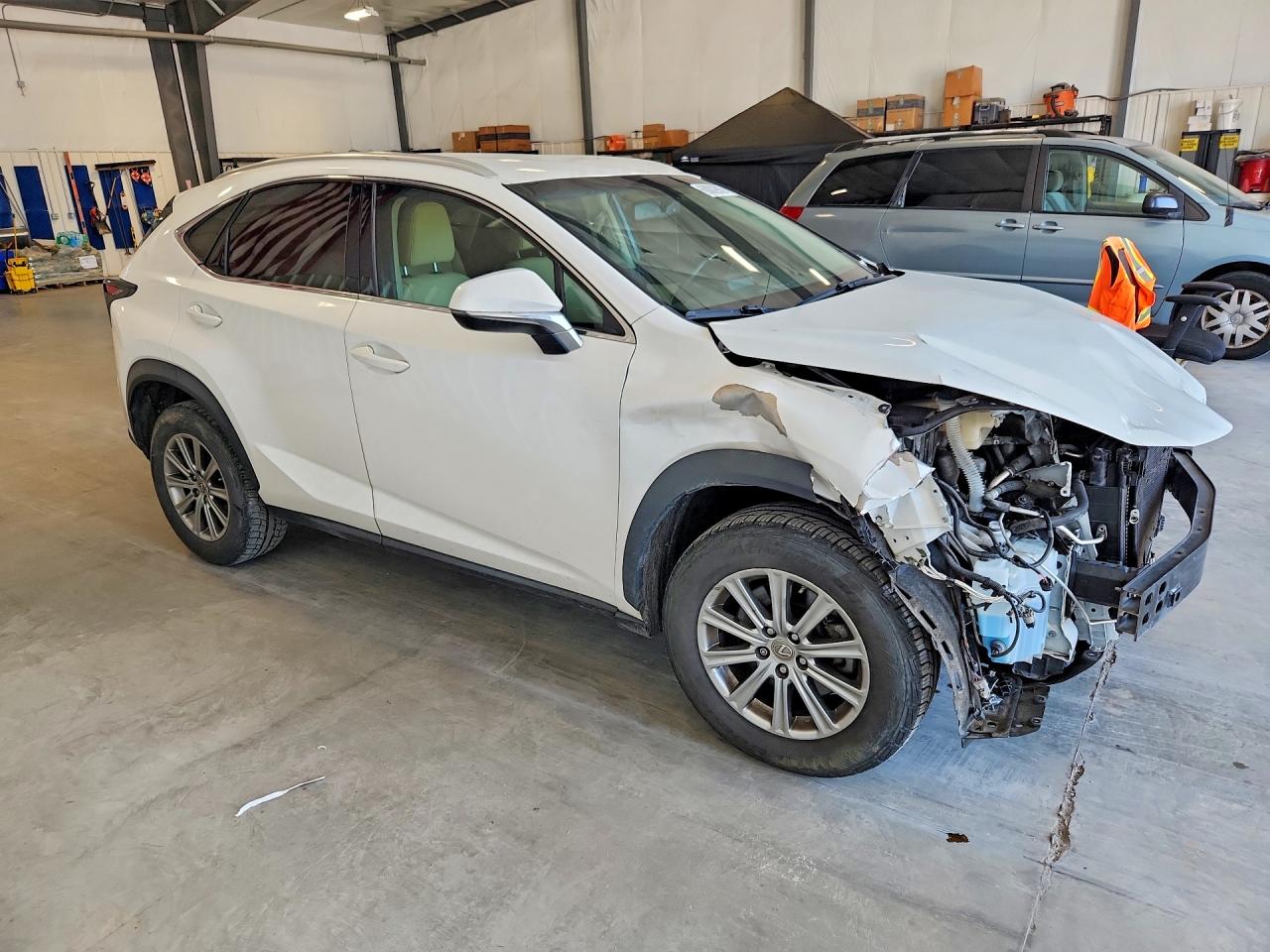 2017 LEXUS NX 200T BASE — снимка 4