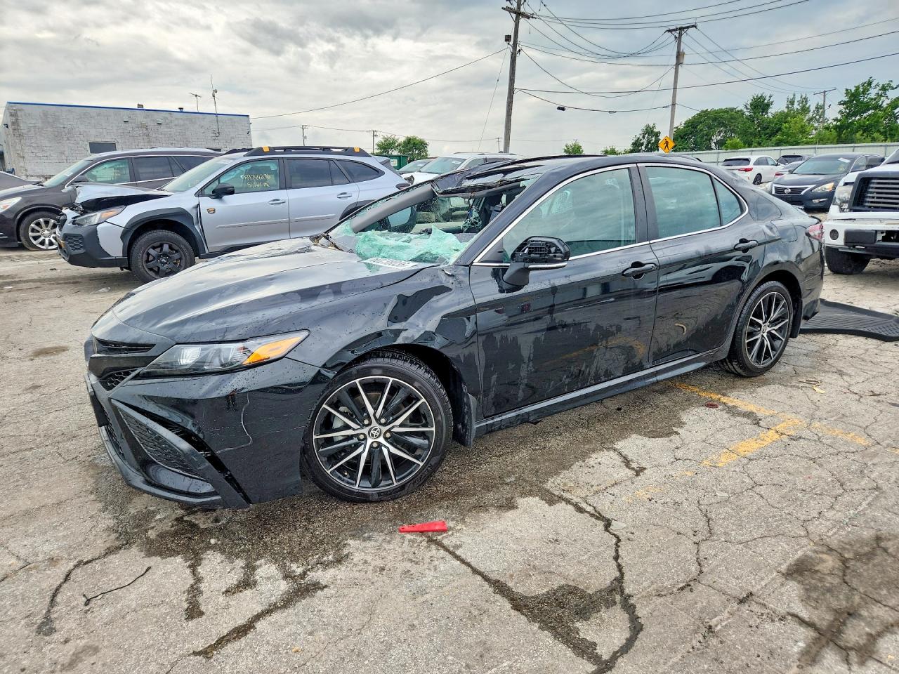 2023 TOYOTA CAMRY SE