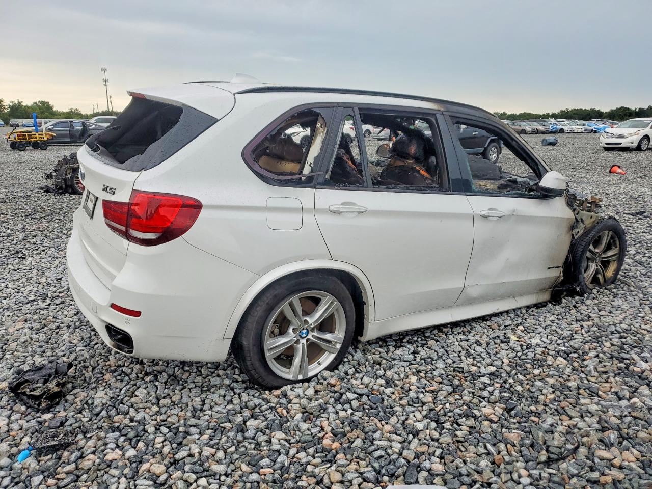 2016 BMW X5 XDRIVE50I — снимка 3