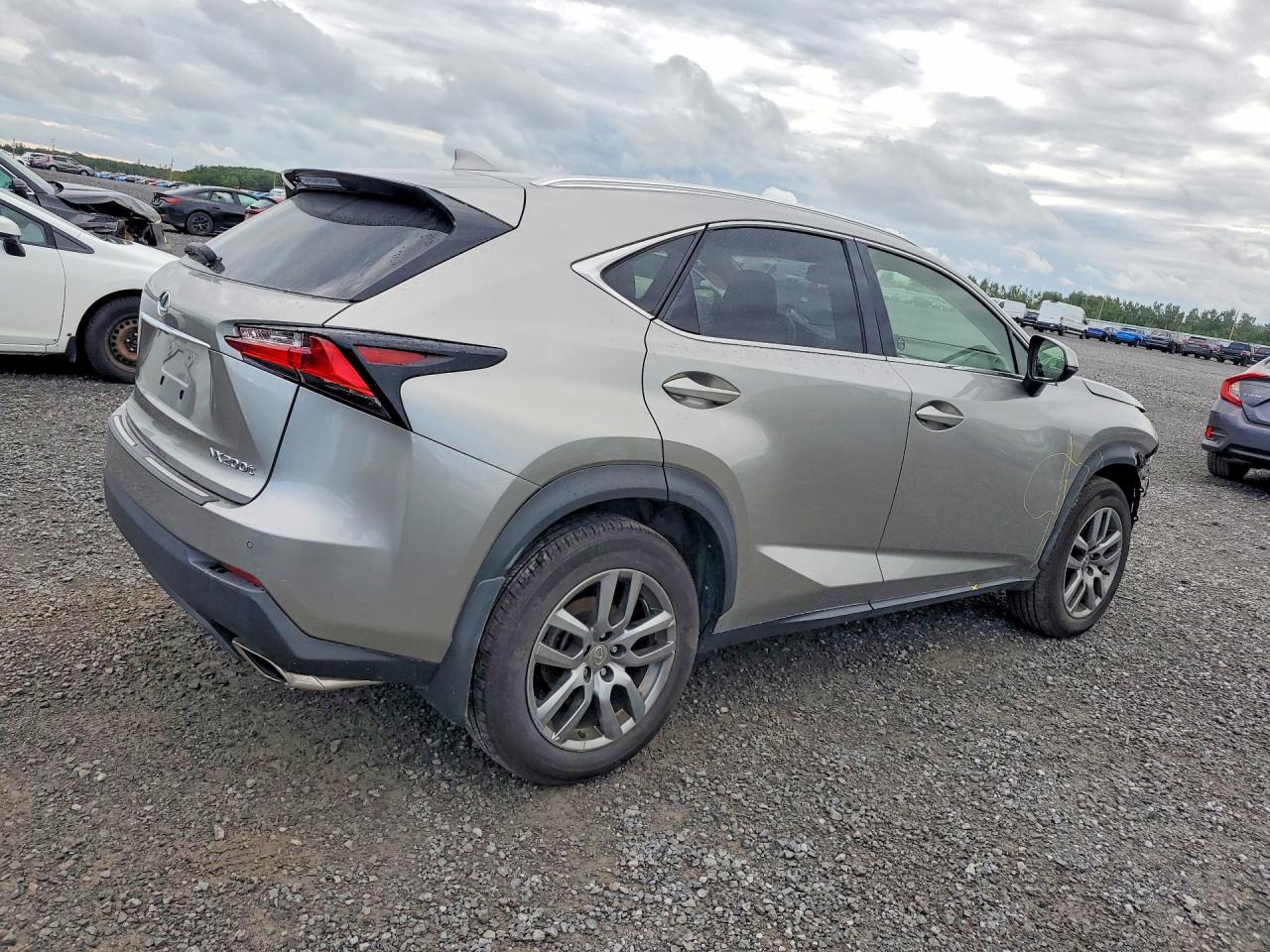 2015 LEXUS NX 200T — снимка 3