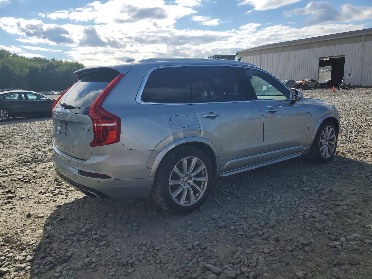 2016 VOLVO XC90 T6 — снимка 3