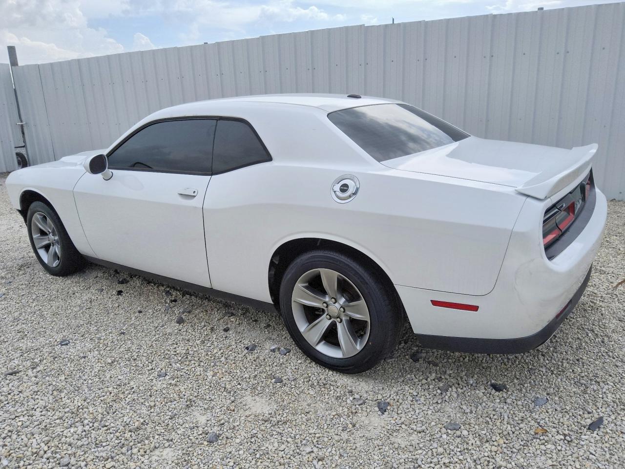 2020 DODGE CHALLENGER SXT — снимка 2