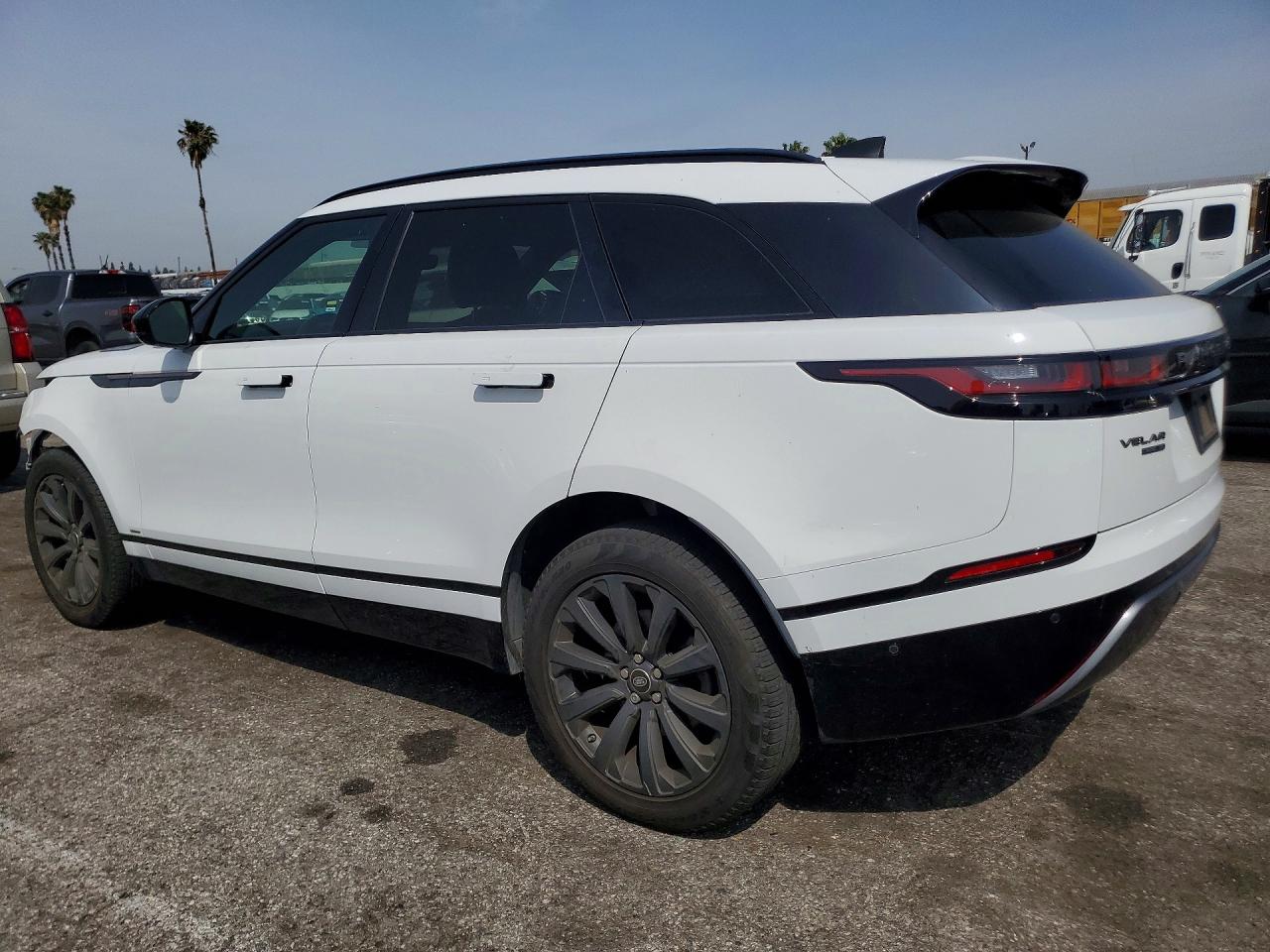 2018 LAND ROVER RANGE ROVER VELAR R-DYNAMIC SE — снимка 2