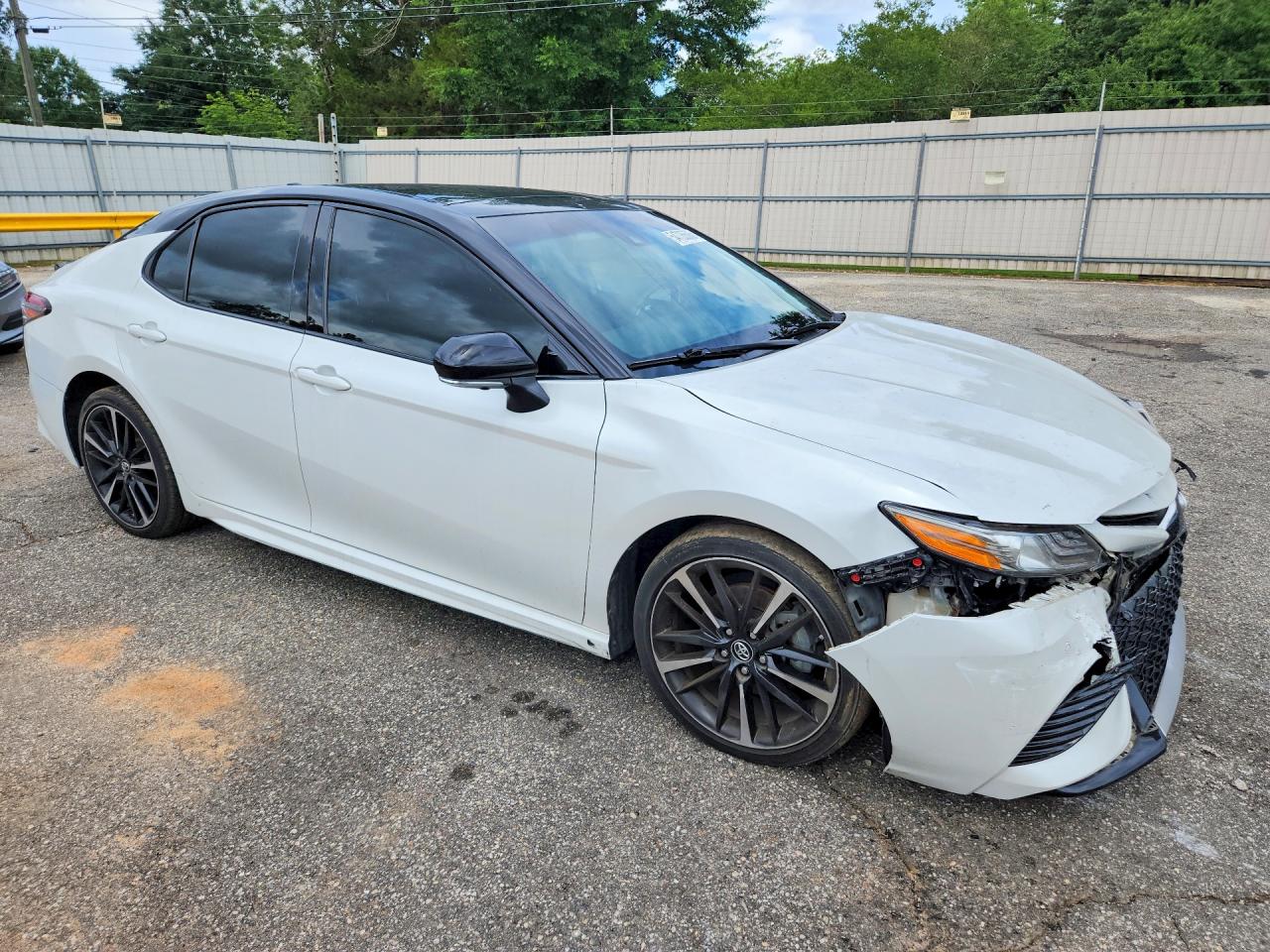 2019 TOYOTA CAMRY XSE V6 — снимка 4