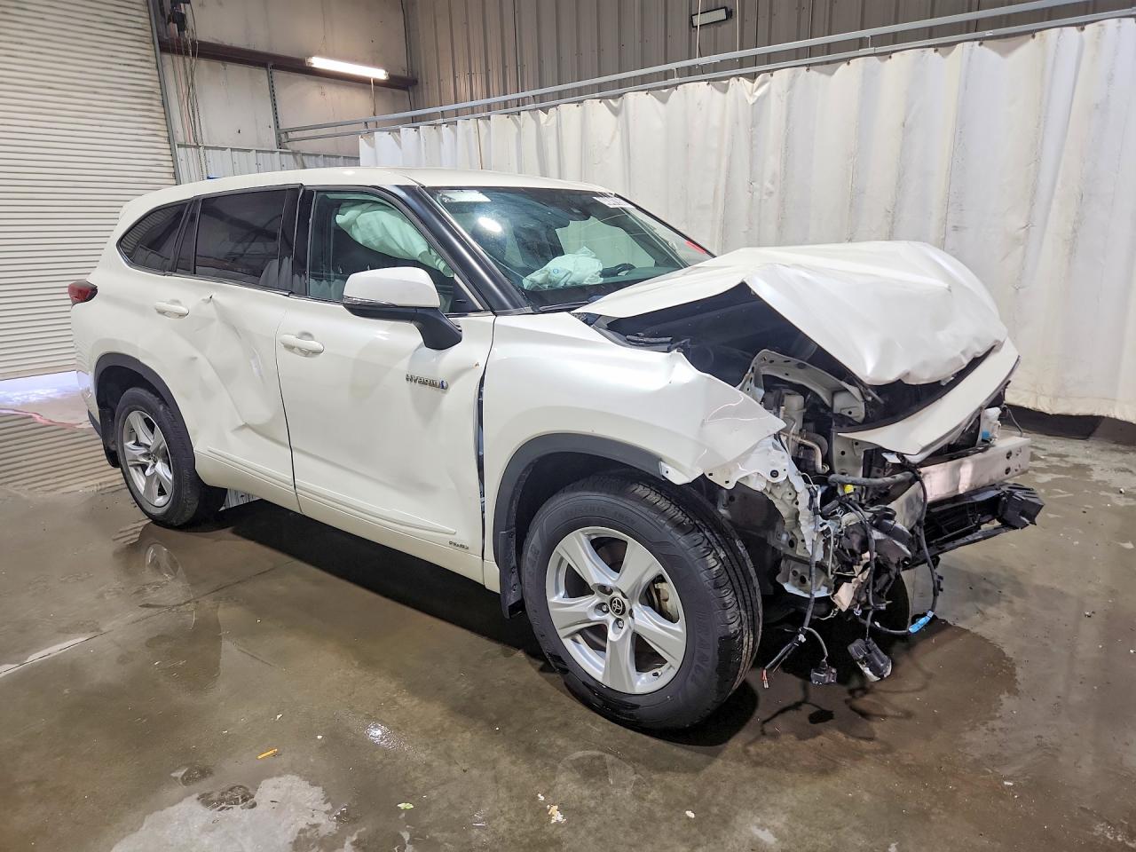 2021 TOYOTA HIGHLANDER HYBRID LE — снимка 4