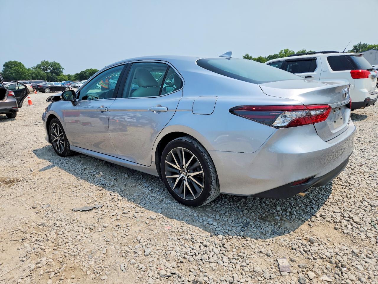 2024 TOYOTA CAMRY XLE — снимка 2