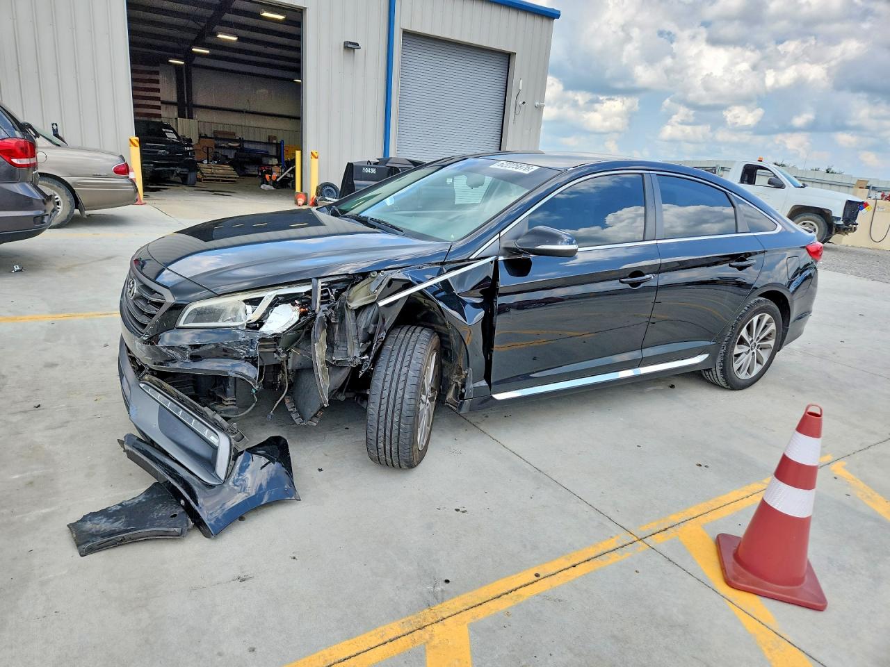 2015 HYUNDAI SONATA SPORT