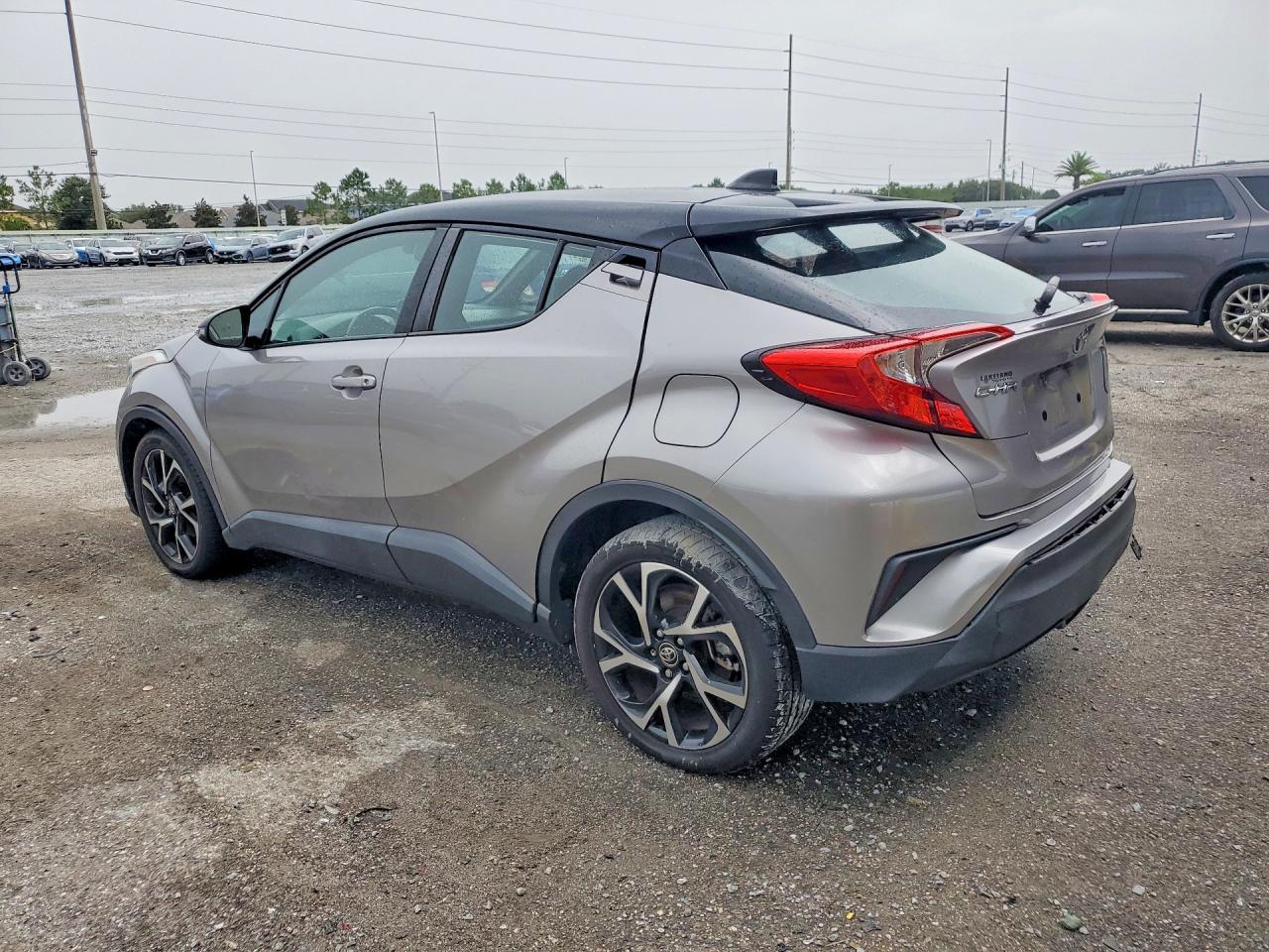2019 TOYOTA C-HR XLE — снимка 2