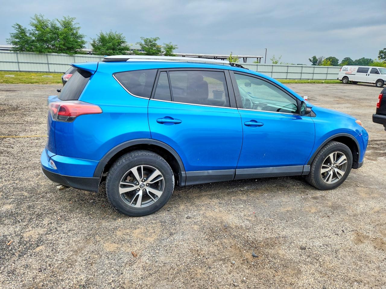 2016 TOYOTA RAV4 XLE — снимка 3