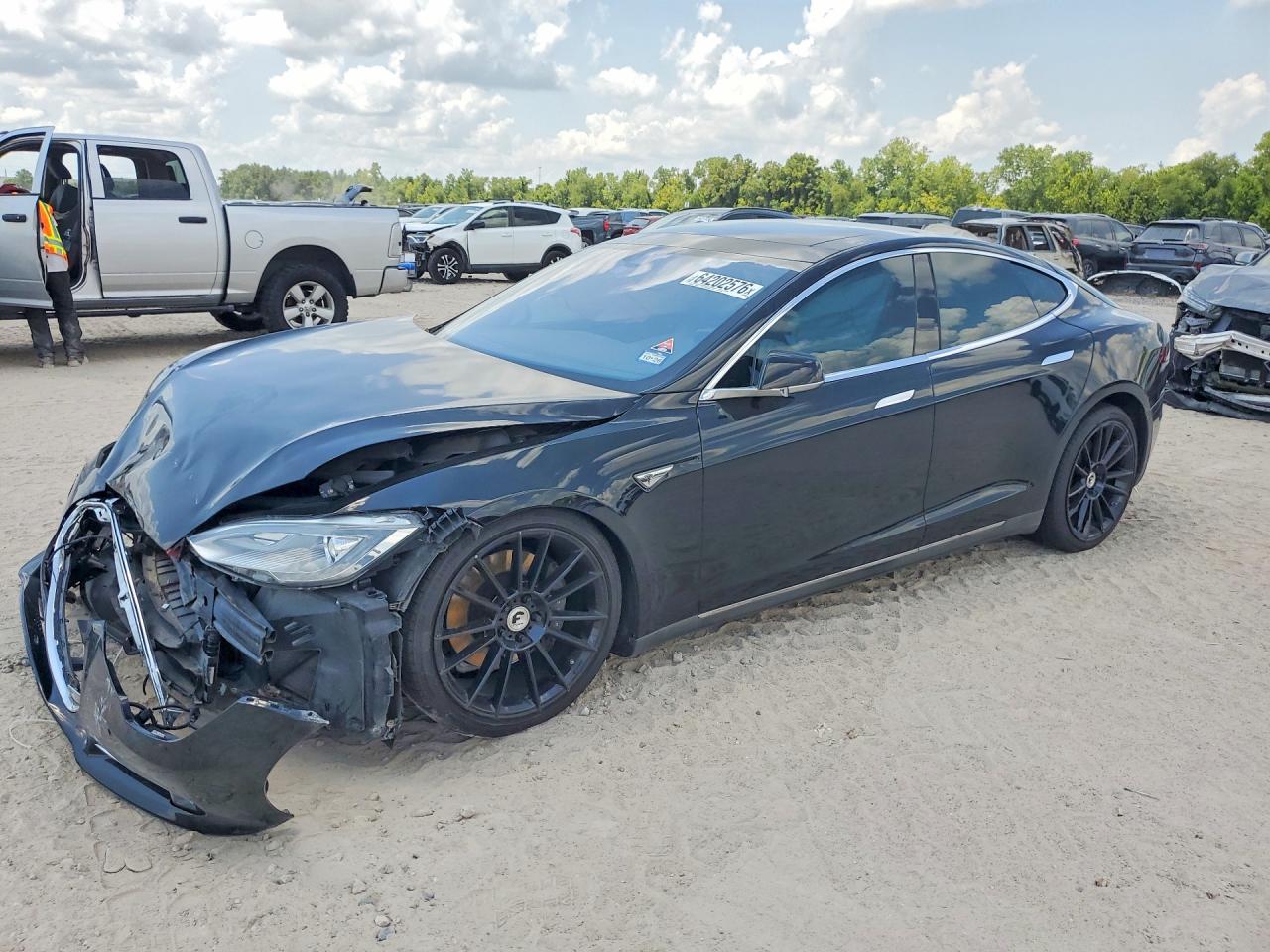 2015 TESLA MODEL S 85D