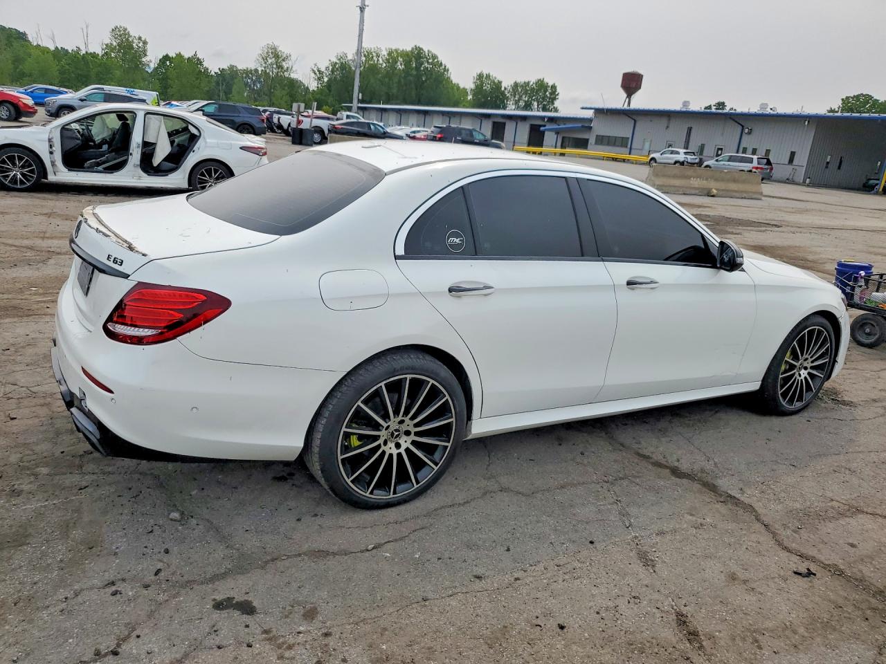 2017 MERCEDES-BENZ E 300 4MATIC — снимка 3
