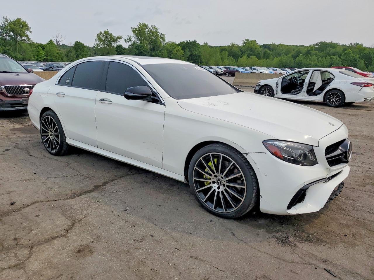 2017 MERCEDES-BENZ E 300 4MATIC — снимка 4