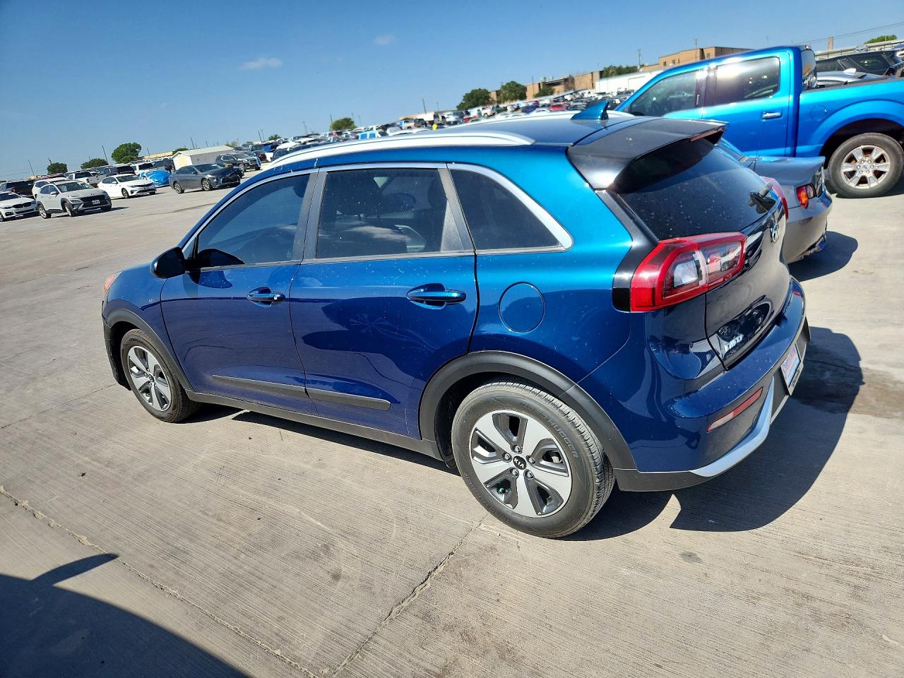 2018 KIA NIRO LX — снимка 2