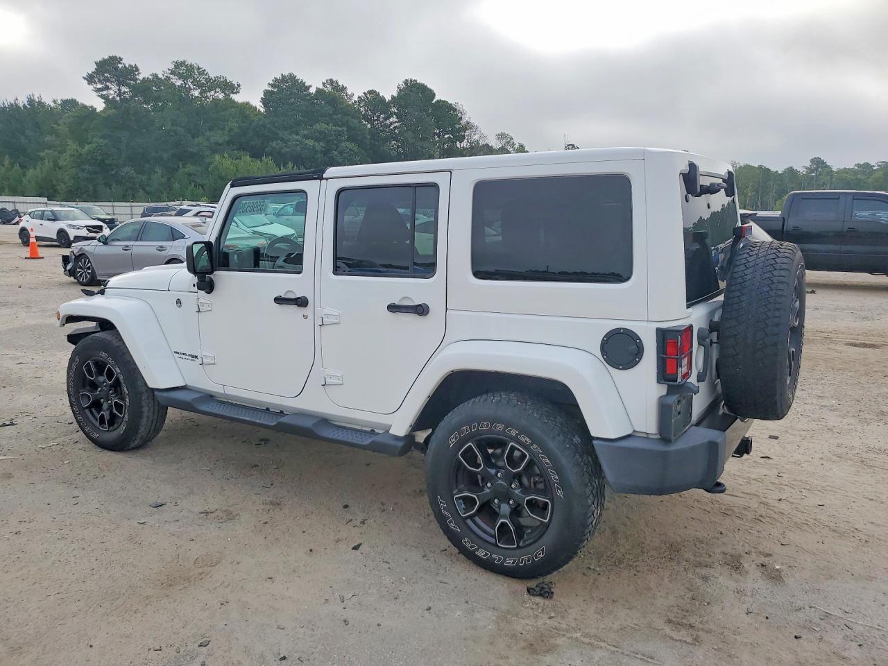 2018 JEEP WRANGLER UNLIMITED SAHARA — снимка 2