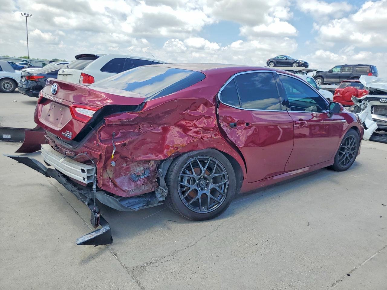 2018 TOYOTA CAMRY HYBRID XLE — снимка 3