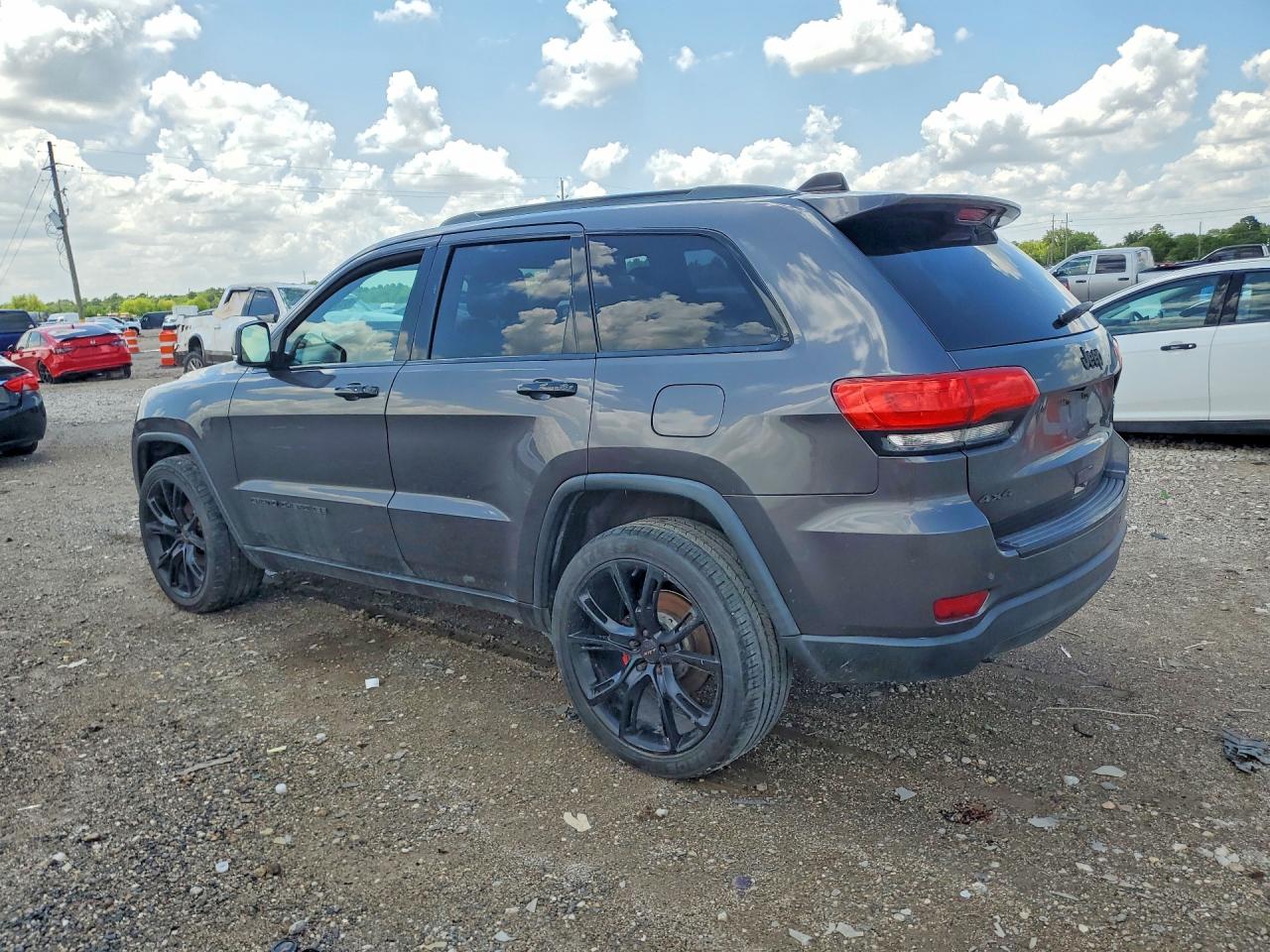 2015 JEEP GRAND CHEROKEE LIMITED — снимка 2