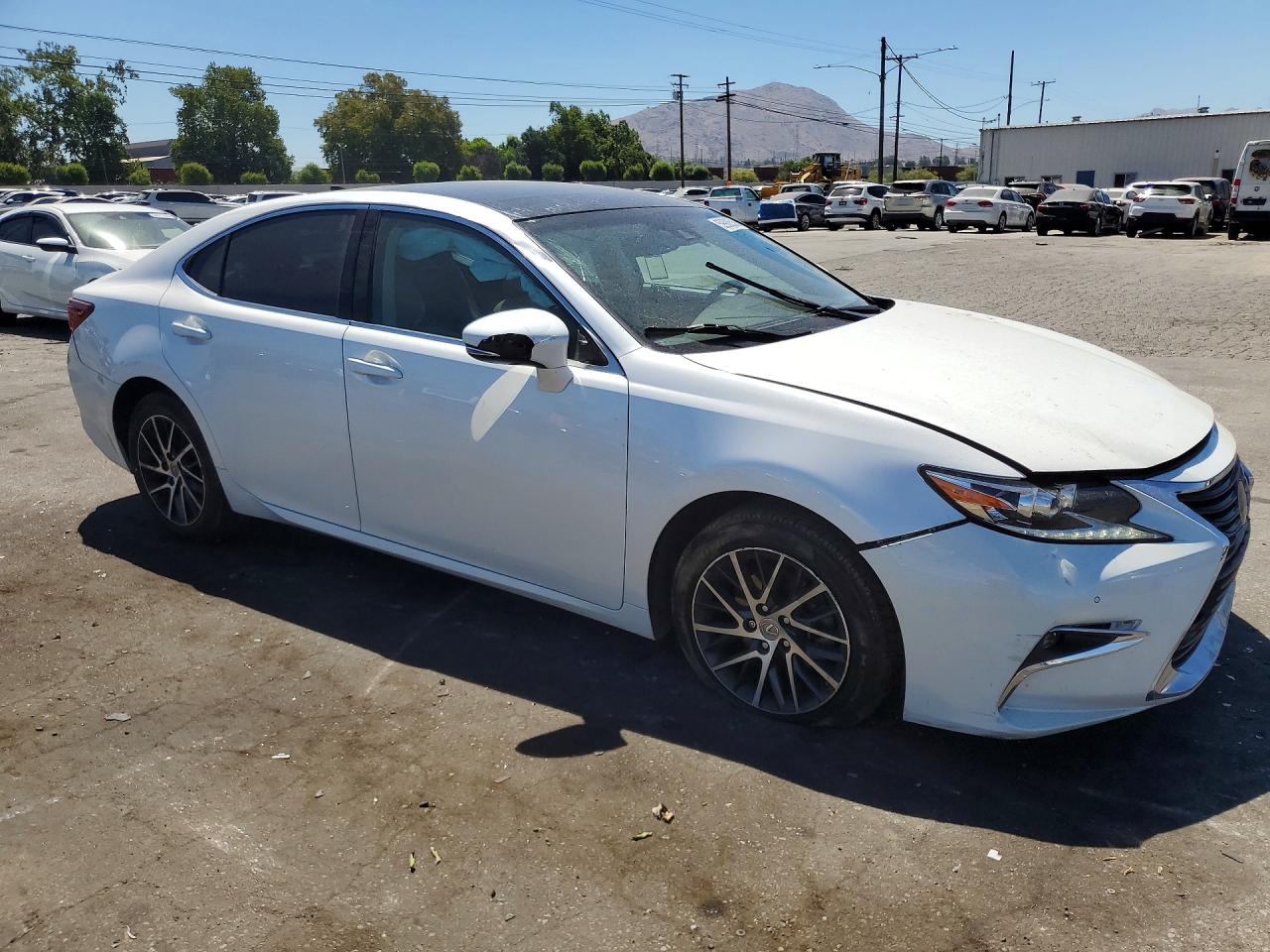 2017 LEXUS ES 350 — снимка 4