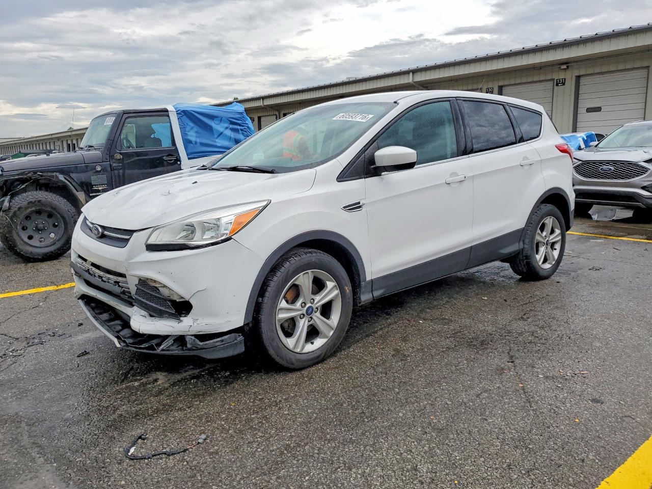 2016 FORD ESCAPE SE