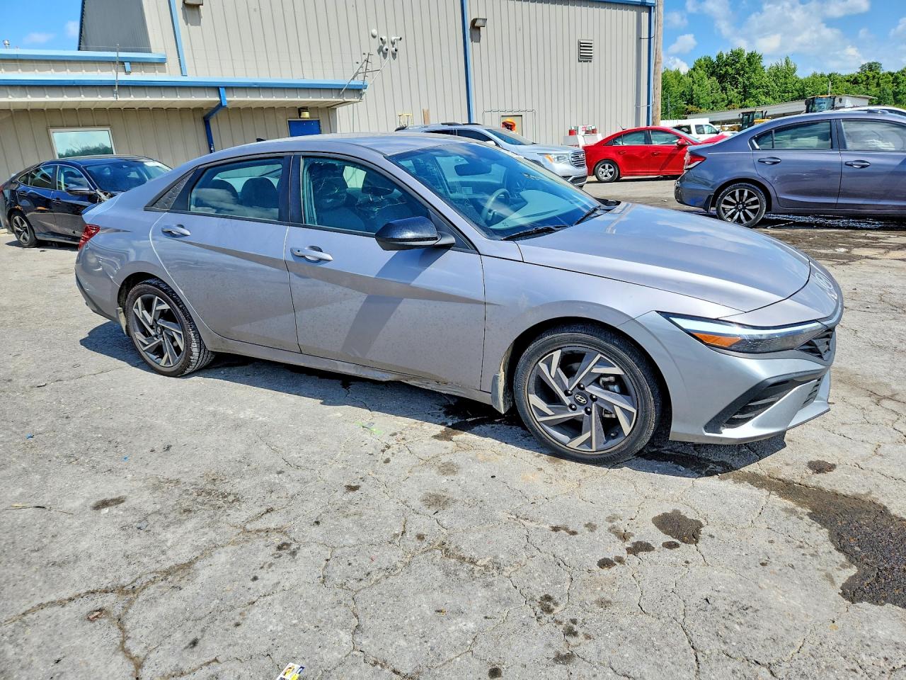 2025 HYUNDAI ELANTRA SEL SPORT — снимка 4