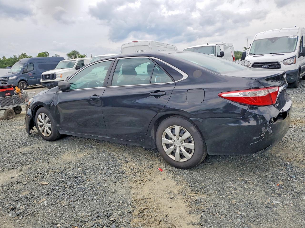 2015 TOYOTA CAMRY HYBRID LE — снимка 2