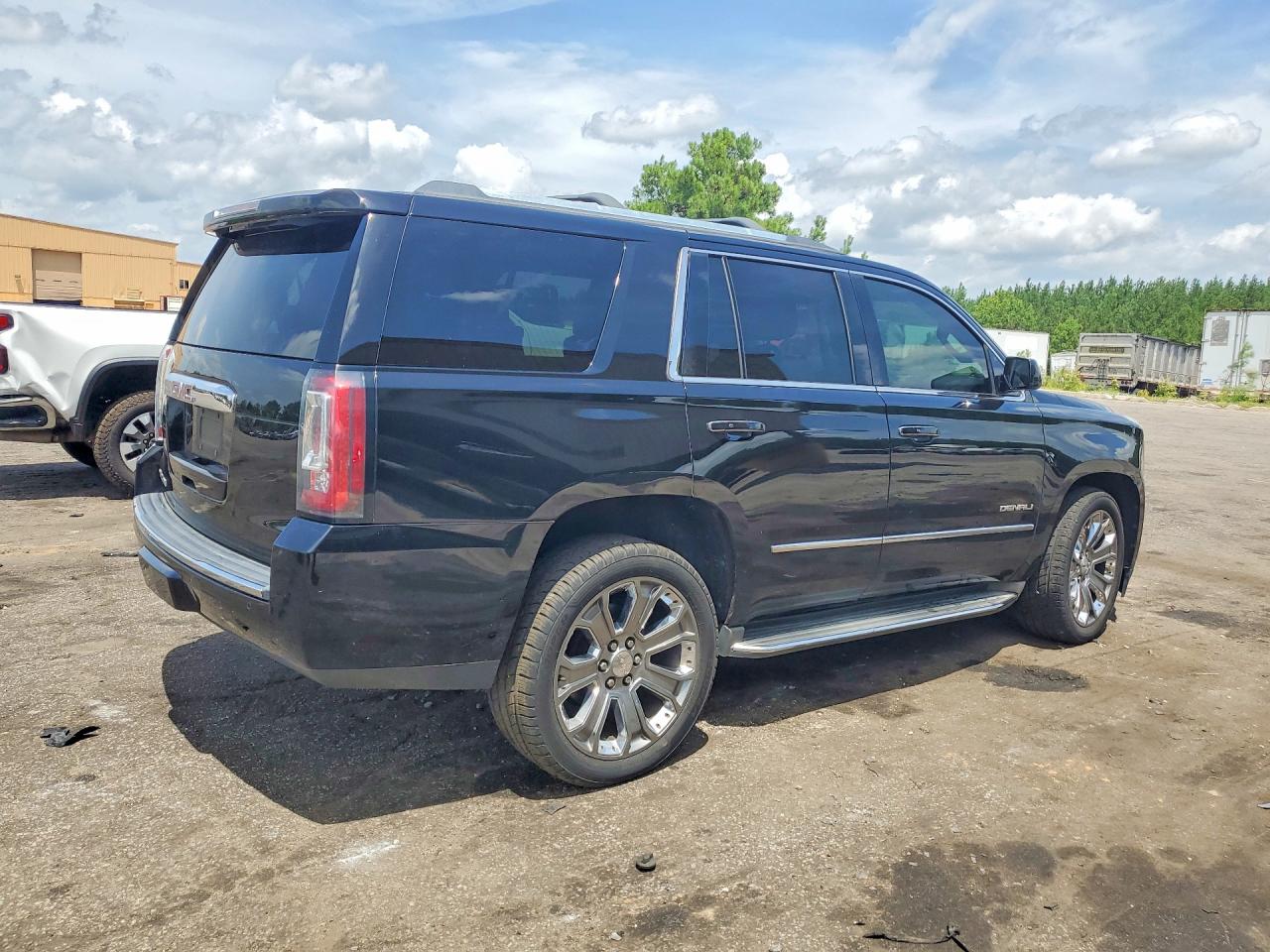 2016 GMC YUKON DENALI — снимка 3