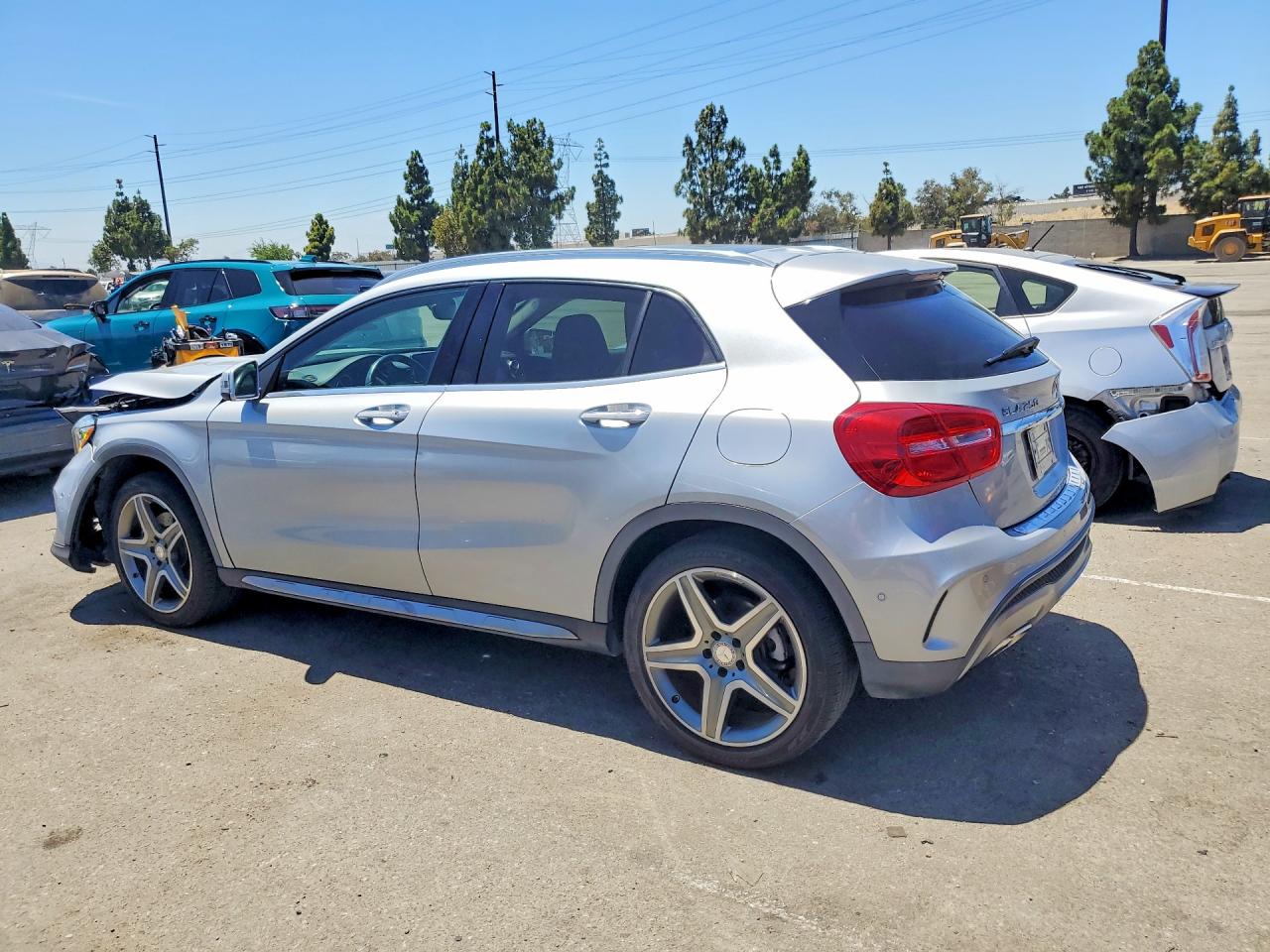 2015 MERCEDES-BENZ GLA 250 4MATIC — снимка 2